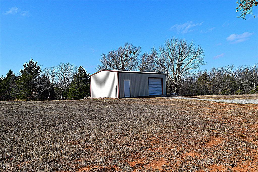 Shawnee, Oklahoma 74801, United States, 3 Bedrooms Bedrooms, ,3 BathroomsBathrooms,Residential,Pending,252706