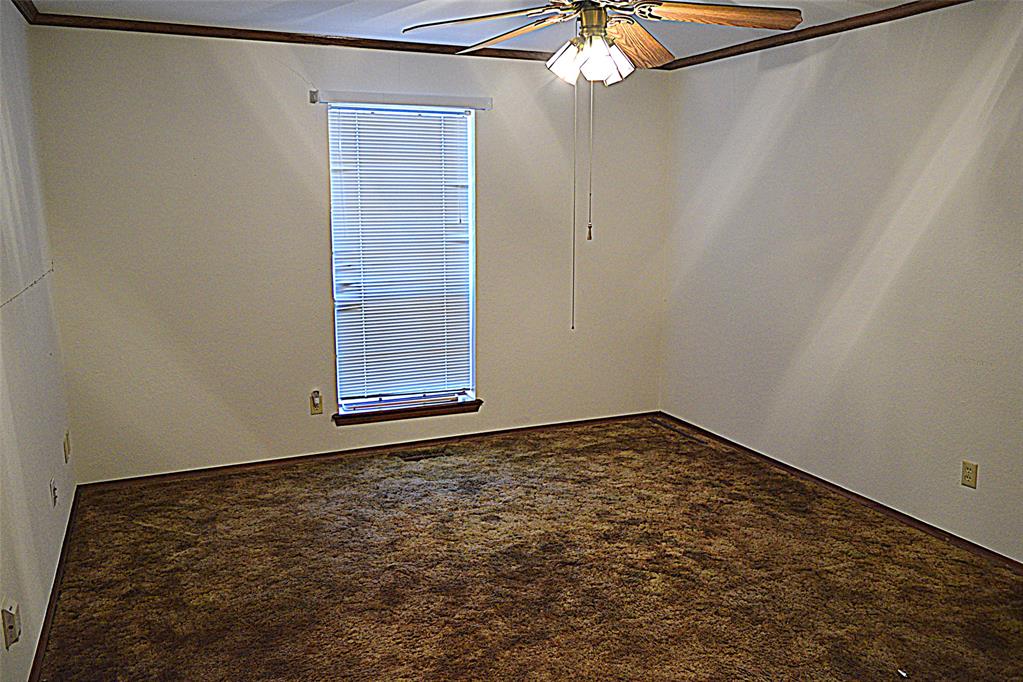 Shawnee, Oklahoma 74801, United States, 3 Bedrooms Bedrooms, ,3 BathroomsBathrooms,Residential,Pending,252706