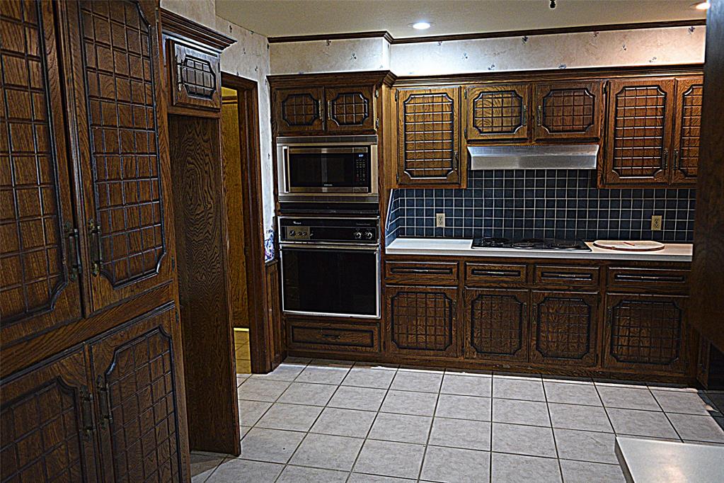 Shawnee, Oklahoma 74801, United States, 3 Bedrooms Bedrooms, ,3 BathroomsBathrooms,Residential,Pending,252706