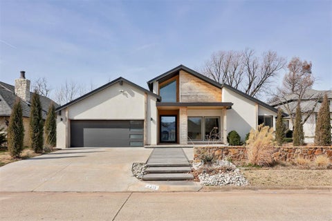 Photo of 6413 Centennial Court, Oklahoma City, OK 73116 (MLS # 1245680)