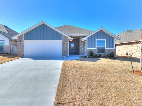 Photo of 479 Grand Sycamore Drive, Washington, OK 73093 (MLS # 1189956)