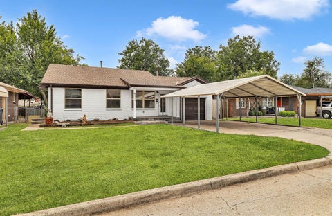 Photo of 4416 NW 17th Street, Oklahoma City, OK 73107 (MLS # 1250610)