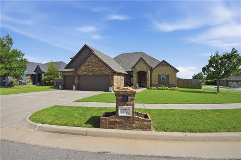Photo of 12720 NW 6th Street, Yukon, OK 73099 (MLS # 1233437)
