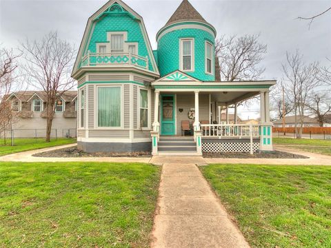 Photo of 506 S Evans Avenue, El Reno, OK 73036 (MLS # 1215612)
