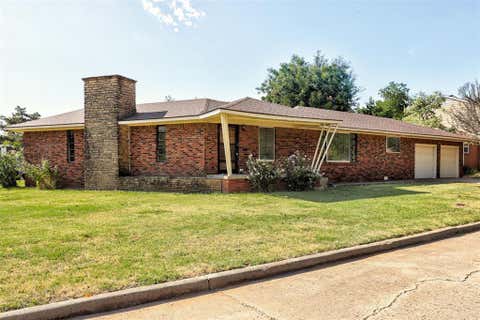 Photo of 3250 Winter Drive, Oklahoma City, OK 73112 (MLS # 1244272)