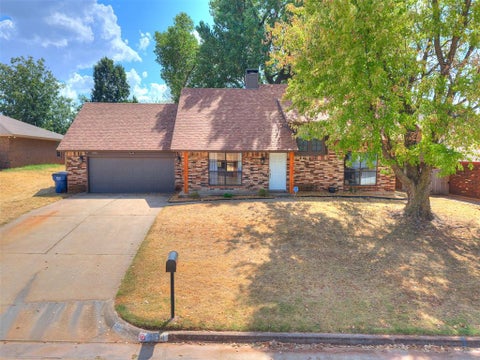 Photo of 1934 E Ensey Terrace, Mustang, OK 73064 (MLS # 1247144)