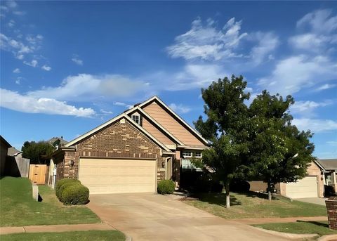 Photo of 3832 Kings Canyon Road, Norman, OK 73071 (MLS # 1235715)