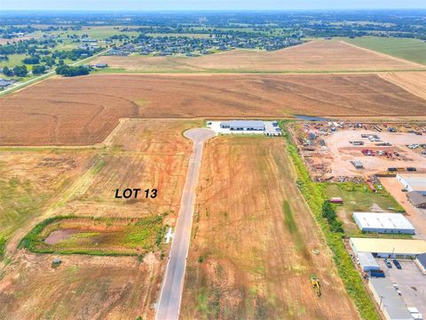 Photo of 165 Cotton Field Road, Goldsby, OK 73093 (MLS # 1196536)