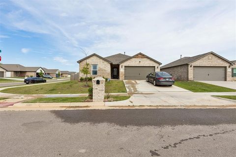 Photo of 1601 Vermilion Lane, El Reno, OK 73036 (MLS # 1226756)