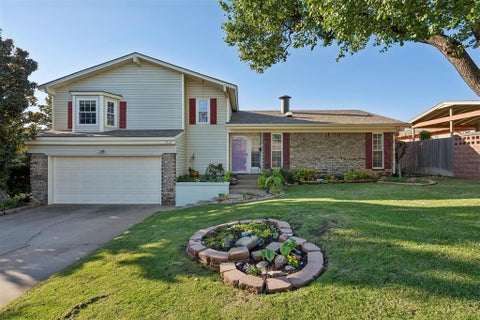 Photo of 3712 NW 70th Street, Oklahoma City, OK 73116 (MLS # 1250257)