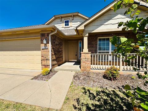 Photo of 13301 SW 2nd Street, Yukon, OK 73099 (MLS # 1224262)