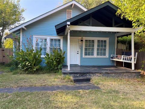 Photo of 105 W Mosier Street, Norman, OK 73069 (MLS # 1245435)