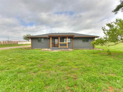 Photo of 2374 County Road 1270, Blanchard, OK 73010 (MLS # 1199600)