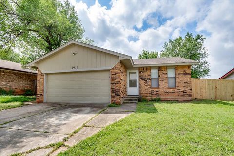 Photo of 3916 SE 46th Street, Oklahoma City, OK 73135 (MLS # 1226213)