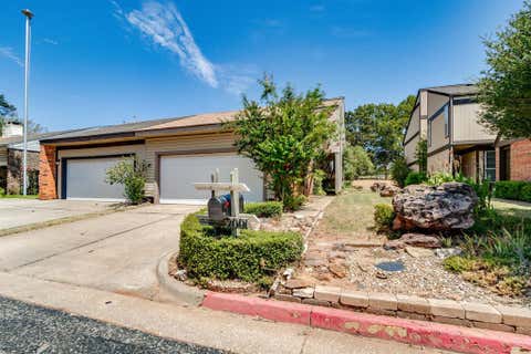 Photo of 2001 Three Stars Road, Edmond, OK 73034 (MLS # 1245169)