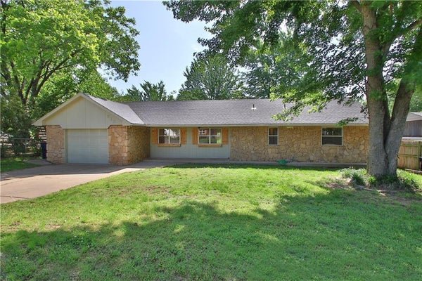 213 S 6TH ST, NOBLE, OK 73068 - Image 74407ecde1da30455bfb37ecd201519e/397713944