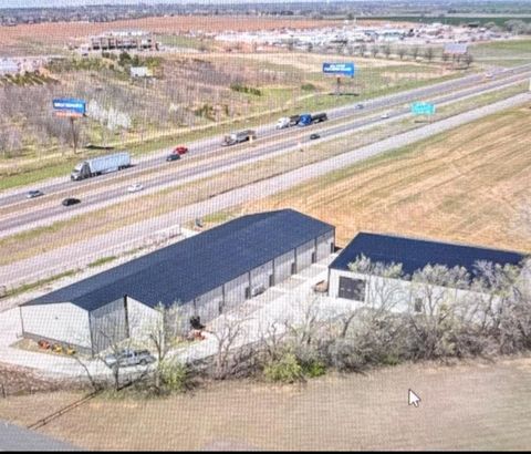 Photo of 121 Airport Road, Goldsby, OK 73093 (MLS # 1195538)