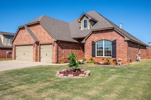 Photo of 4924 Champlain Place, Edmond, OK 73025 (MLS # 1227950)