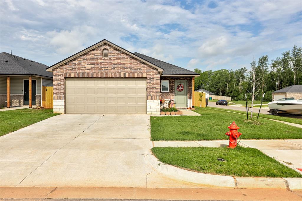 Photo 1 of 38 — 3501 Pete Street, Mustang, OK 73064