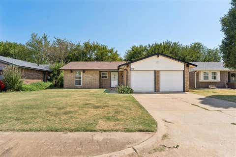 Photo of 708 Willow Ridge Place, Edmond, OK 73003 (MLS # 1243520)