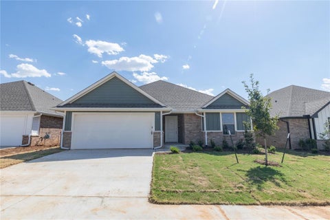 Photo of 9204 NW 119th Street, Yukon, OK 73099 (MLS # 1249941)