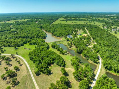 Photo of 9759 Creek View Road, Guthrie, OK 73044 (MLS # 1253389)