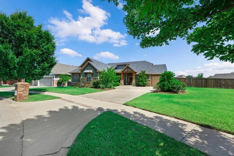Photo of 8409 NW 134th Street, Oklahoma City, OK 73142 (MLS # 1233277)
