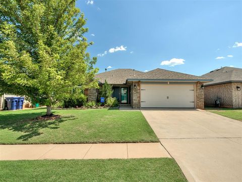 Photo of 9116 SW 47th Street, Oklahoma City, OK 73179 (MLS # 1238262)