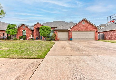 Photo of 3805 Annalane Drive, Norman, OK 73072 (MLS # 1229543)