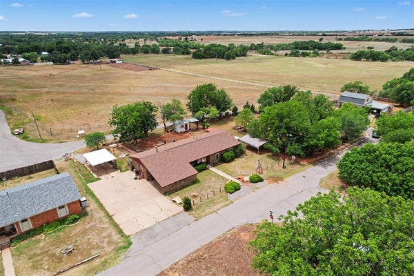502 W ENTERPRISE AVE, SAYRE, OK 73662 - Image 7865612e30d87fbffda93b56ba45a0ce/4077248745