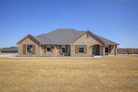 Photo of 1185 Wolf Creek Drive, Blanchard, OK 73010 (MLS # 1218010)