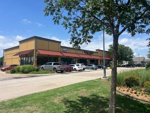 Photo of 180 W 15th Street #180, Edmond, OK 73013 (MLS # 1230166)