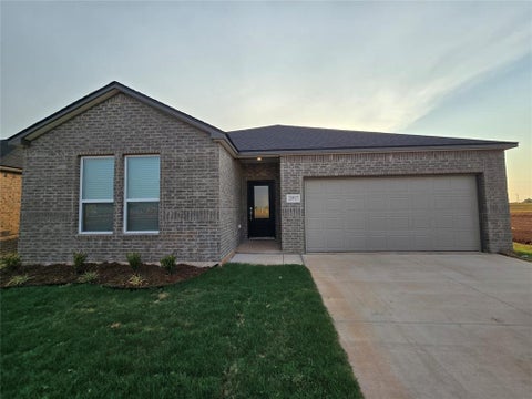 Photo of 20517 Mule Deer Drive, Edmond, OK 73012 (MLS # 1246232)