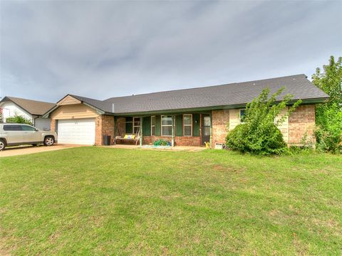 Photo of 6605 Stonycreek Drive, Oklahoma City, OK 73132 (MLS # 1235132)