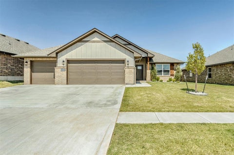 Photo of 12009 NW 121st Circle, Yukon, OK 73099 (MLS # 1247213)