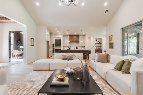 Photo of 12775 Hidden Trail, Arcadia, OK 73007 (MLS # 1244143)