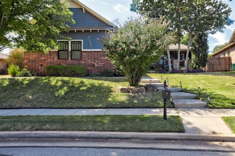 Photo of 717 Falling Sky Drive, Edmond, OK 73034 (MLS # 1250572)