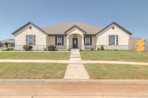 Photo of 2313 E Kellan Court Terrace, Mustang, OK 73064 (MLS # 1239323)