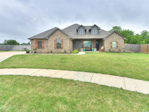 Photo of 503 Cantebury Drive, Tuttle, OK 73089 (MLS # 1230468)