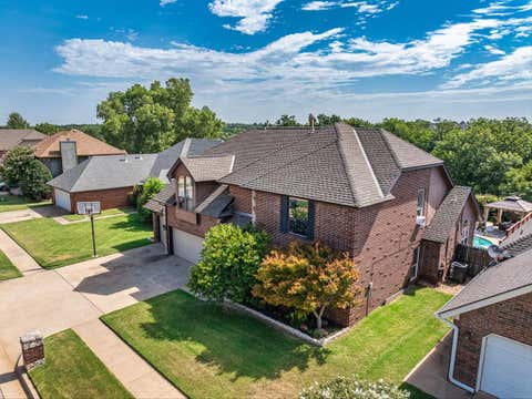 Photo of 19704 Harness Court, Edmond, OK 73012 (MLS # 1241484)