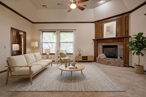 Photo of 4315 Gallant Fox Drive, Edmond, OK 73025 (MLS # 1228491)