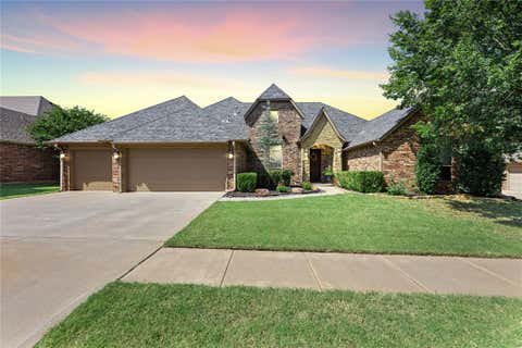 Photo of 1813 NW 193rd Circle, Edmond, OK 73012 (MLS # 1244204)
