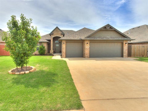 Photo of 1405 NW 10th Terrace, Newcastle, OK 73065 (MLS # 1232560)
