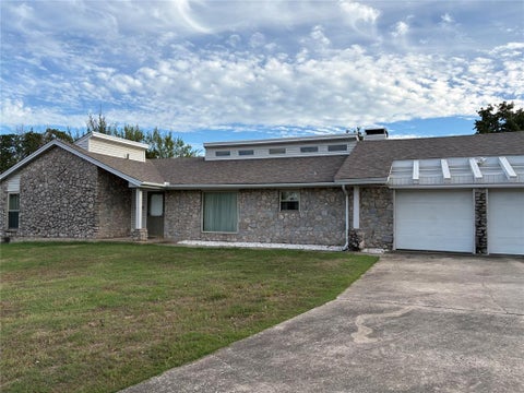 Photo of 13612 Hummingbird Drive, Choctaw, OK 73020 (MLS # 1255679)