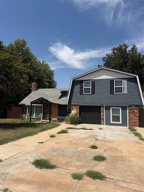 Photo of 237 E Mohr Lane, Mustang, OK 73064 (MLS # 1246633)