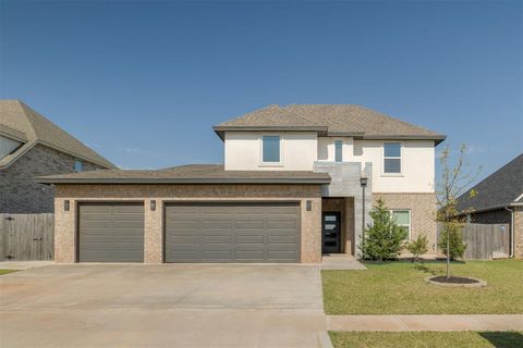 Photo of 409 Carlow Way, Yukon, OK 73099 (MLS # 1229286)