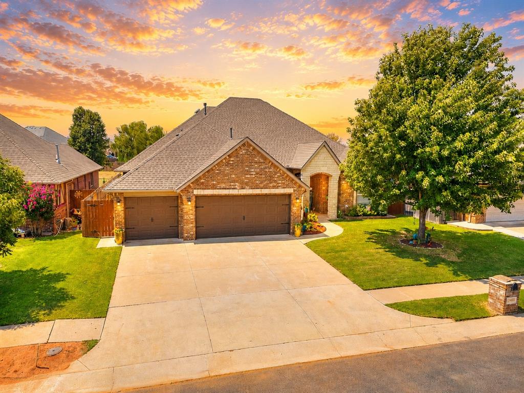 12405 Heathfield Lane