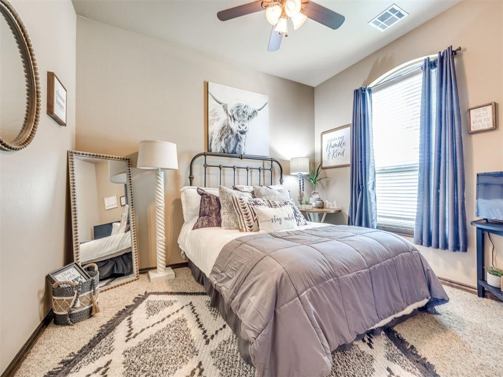 12405 Heathfield Lane