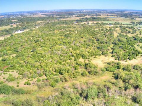 Photo of SE Ladd AE & 210th St #Lot E, Purcell, OK 73080 (MLS # 1214268)