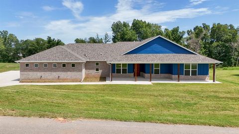 Photo of 1724 Salma Road, Choctaw, OK 73020 (MLS # 1229921)